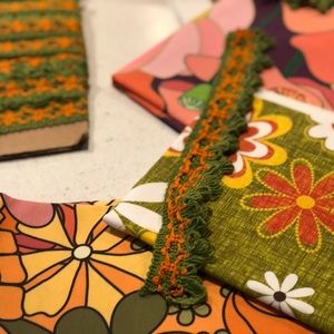 Vintage 70s green and orange trim